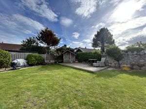 Photo 7- click for photo gallery